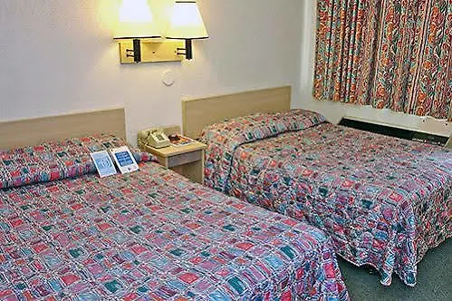 Oyo Ok, I-44 Hotel 2*